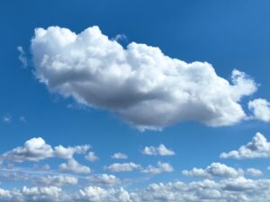 クラウドストレージ（オンラインのファイル保管場所）をやさしく解説｜初心者がまず知っておきたいポイント